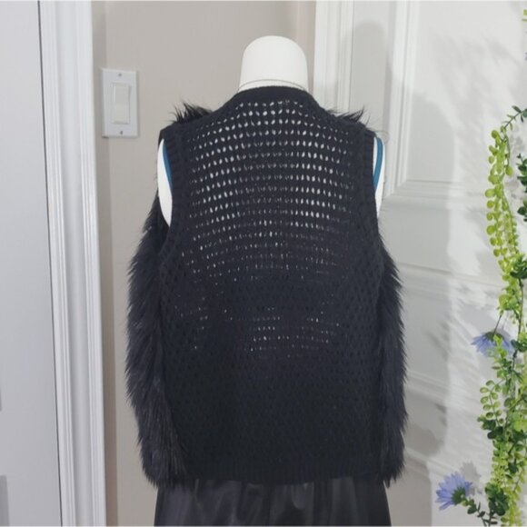 POOF Vintage Black Faux Fur Vest With Back Knitted Design - Picture 7 of 15